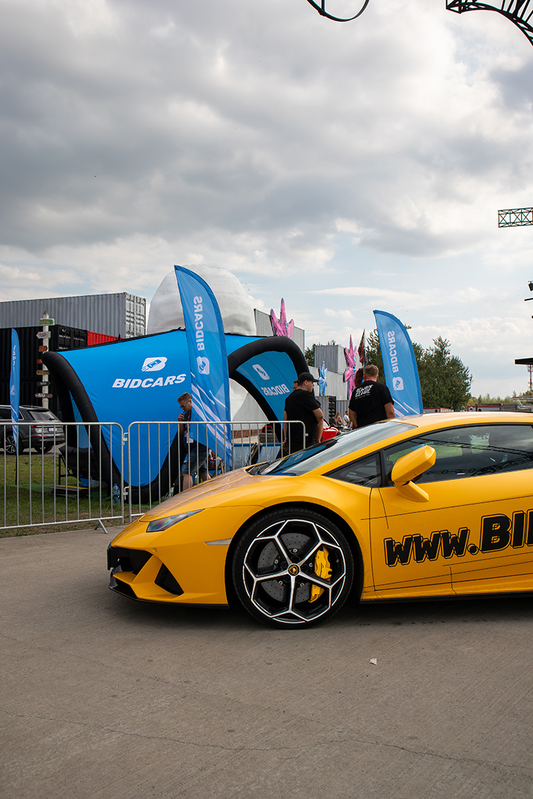 Car shipping by BidCars - Fast and secure